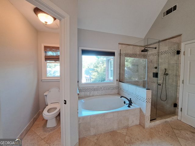 2242 Lenox Walk NE, Brookhaven, GA 30319