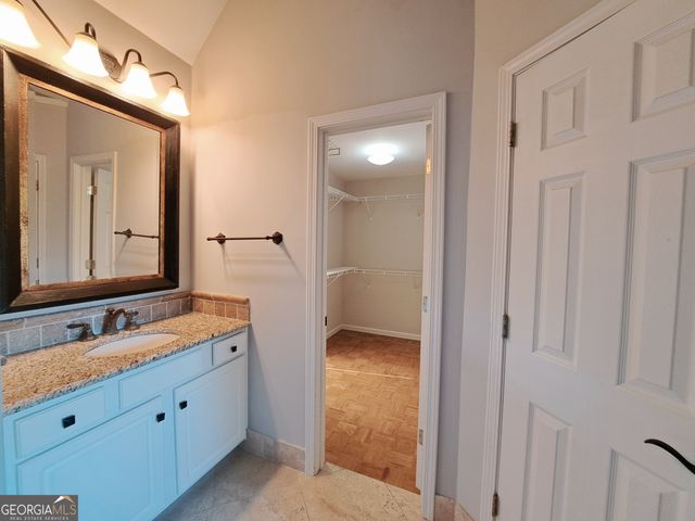 2242 Lenox Walk NE, Brookhaven, GA 30319