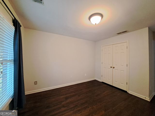 2242 Lenox Walk NE, Brookhaven, GA 30319