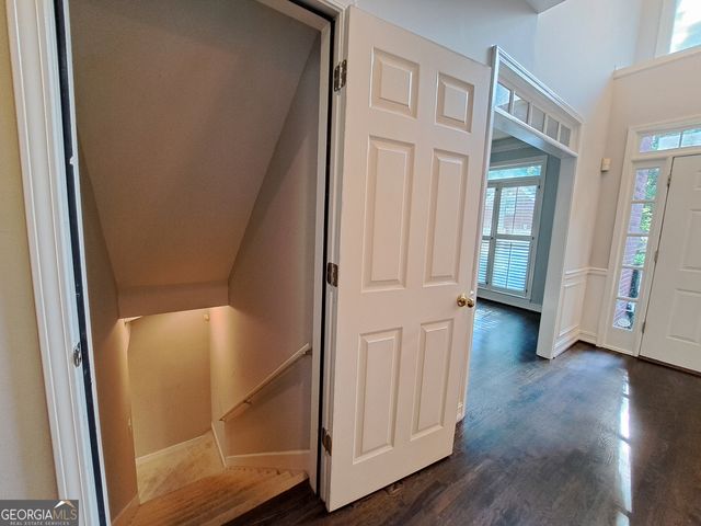 2242 Lenox Walk NE, Brookhaven, GA 30319