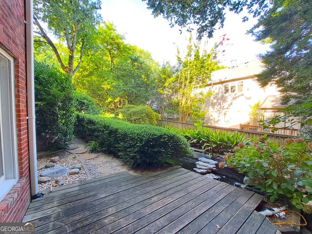 2242 Lenox Walk NE, Brookhaven, GA 30319