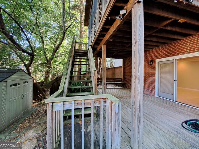 2242 Lenox Walk NE, Brookhaven, GA 30319