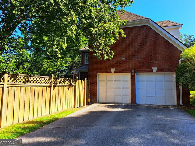 2242 Lenox Walk NE, Brookhaven, GA 30319