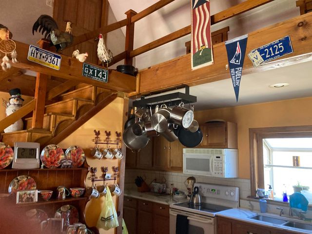 130 Kinsman Road, Grafton, NH 03240