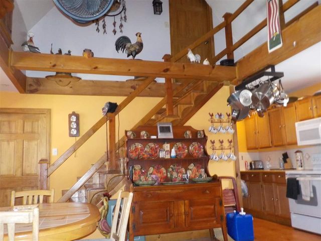 130 Kinsman Road, Grafton, NH 03240