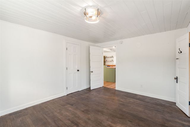 28 Backroad, Cerrillos, NM 87010