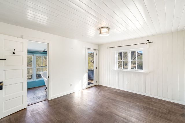28 Backroad, Cerrillos, NM 87010