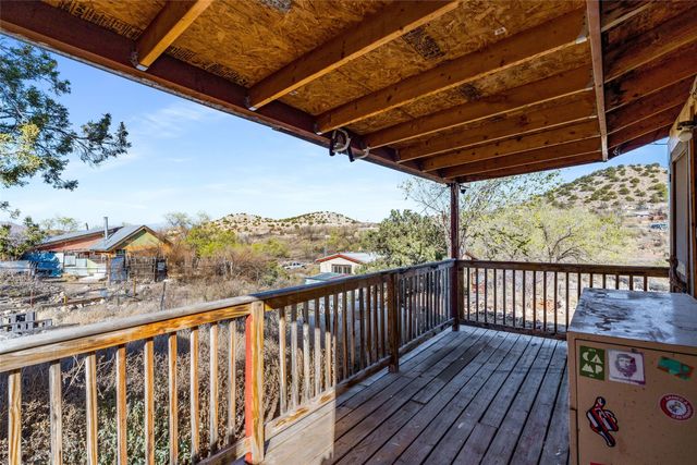 28 Backroad, Cerrillos, NM 87010
