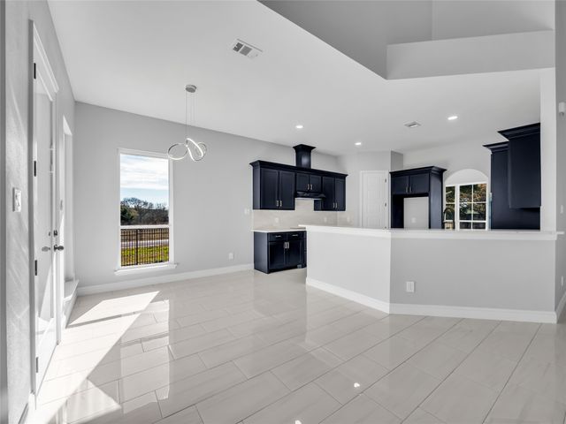 2900 Terrytown Drive, Ennis, TX 75119