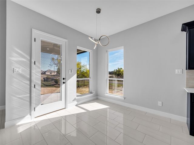 2900 Terrytown Drive, Ennis, TX 75119