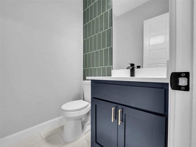 2900 Terrytown Drive, Ennis, TX 75119