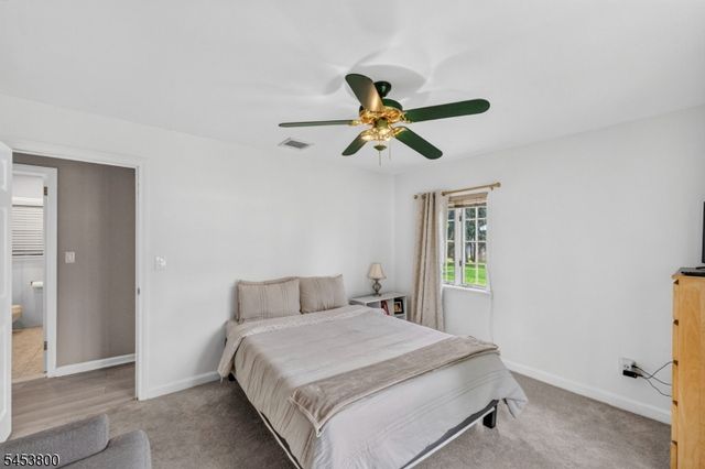 392 Monroe Ave, Wyckoff Twp., NJ 07481