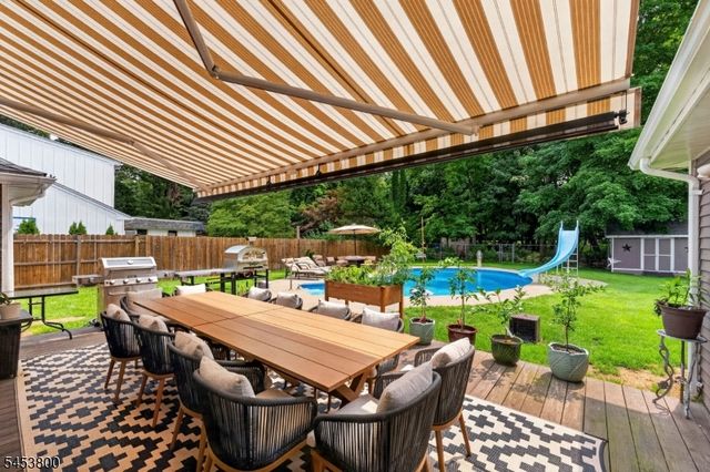 392 Monroe Ave, Wyckoff Twp., NJ 07481