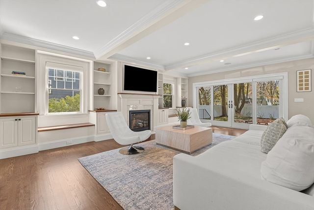 15 York Road, Winchester, MA 01890