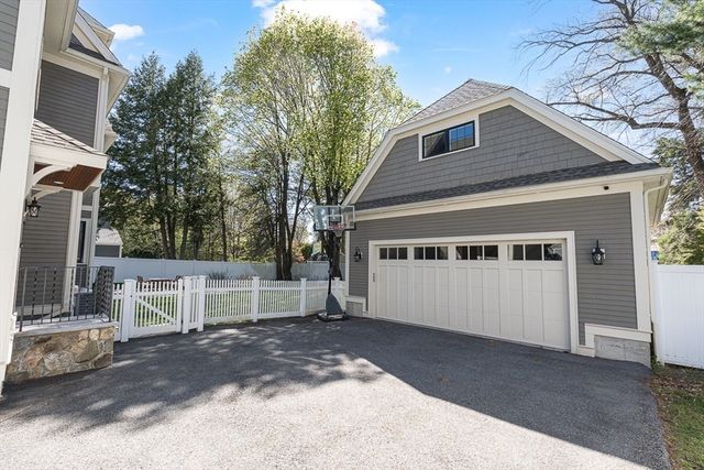 15 York Road, Winchester, MA 01890
