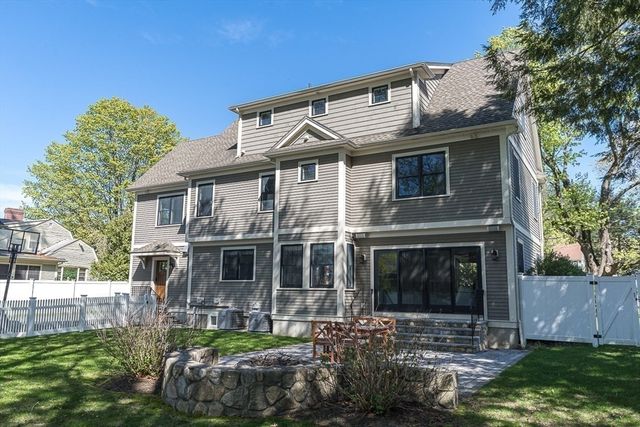 15 York Road, Winchester, MA 01890