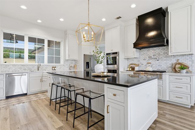 17001 Escondida Court, Woodway, TX 76712