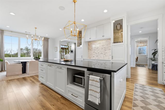 17001 Escondida Court, Woodway, TX 76712