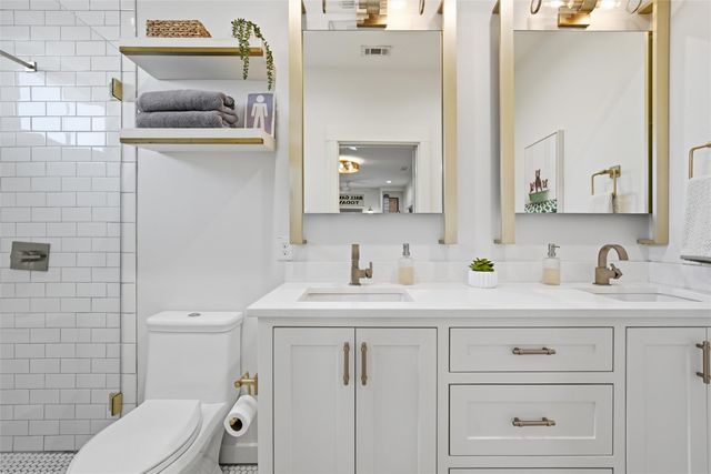 17001 Escondida Court, Woodway, TX 76712