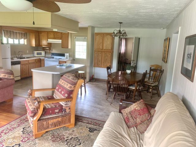 51 Laura Street, Robbinsville, NC 28771