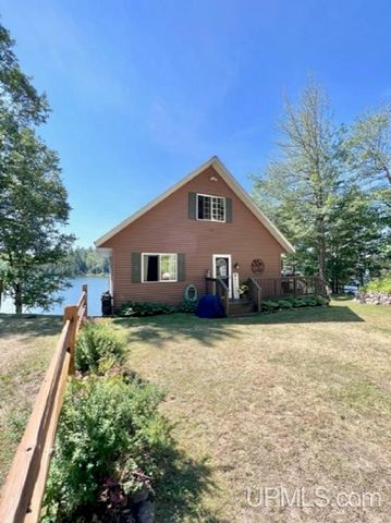21330 Long Lake Road, Ishpeming, MI 49849