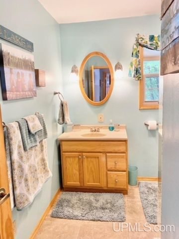 21330 Long Lake Road, Ishpeming, MI 49849