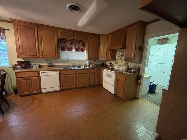 310 E 5th Street, Junction City, LA 71256
