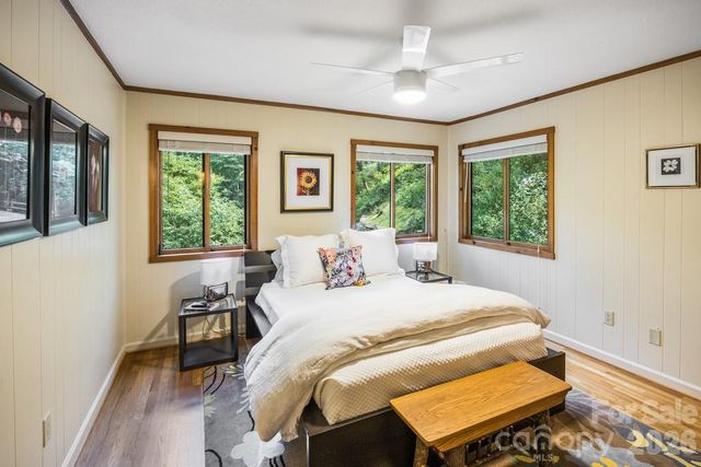 1073 Countryside Drive, Waynesville, NC 28785