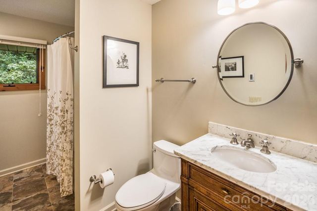 1073 Countryside Drive, Waynesville, NC 28785