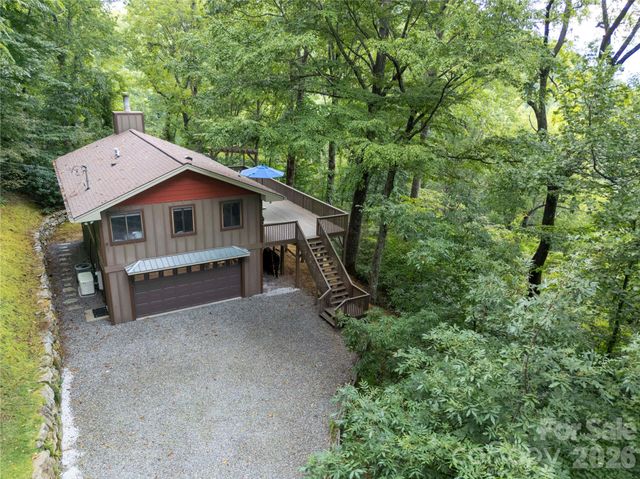 1073 Countryside Drive, Waynesville, NC 28785