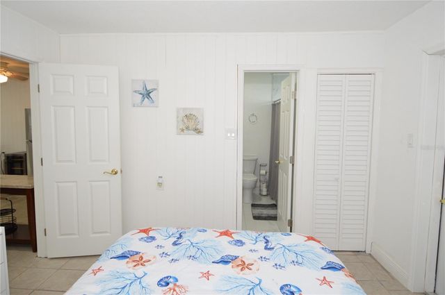 156 146TH AVENUE E B, Madeira Beach, FL 33708