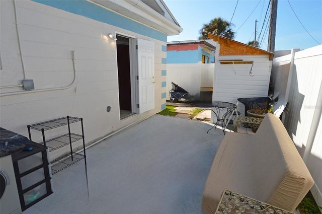 156 146TH AVENUE E B, Madeira Beach, FL 33708