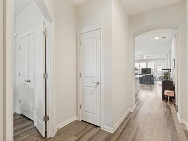 206 Beechnut DR, Buda, TX 78610