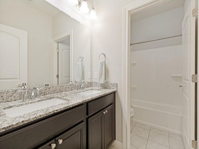 206 Beechnut DR, Buda, TX 78610
