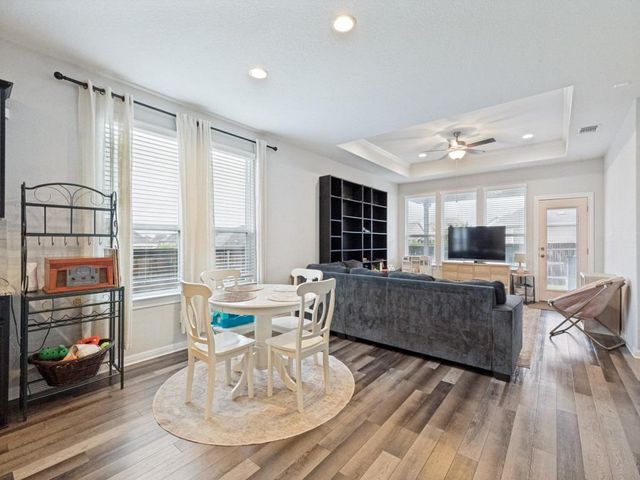 206 Beechnut DR, Buda, TX 78610