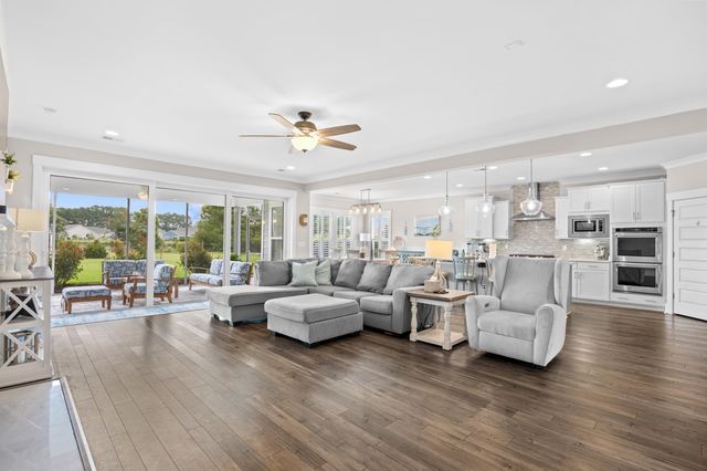 9192 NW Oldfield Rd., Calabash, NC 28467