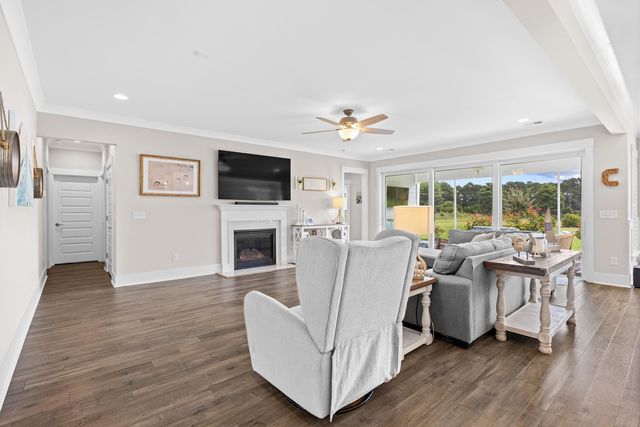 9192 NW Oldfield Rd., Calabash, NC 28467