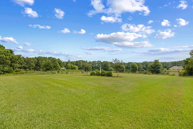 9192 NW Oldfield Rd., Calabash, NC 28467