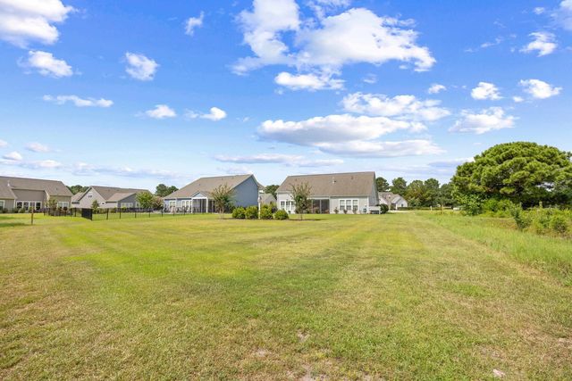 9192 NW Oldfield Rd., Calabash, NC 28467