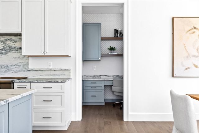 8 Common Court 8, Lexington, MA 02421