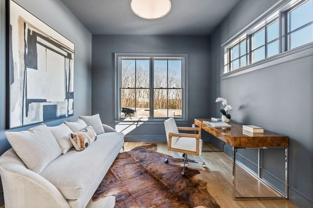 8 Common Court 8, Lexington, MA 02421