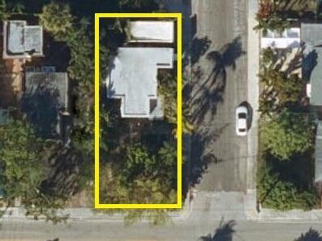 703 N B Street, Lake Worth Beach, FL 33460