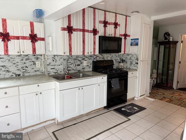 1905 BILLINGS AVE, Capitol Heights, MD 20743