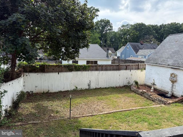 1905 BILLINGS AVE, Capitol Heights, MD 20743