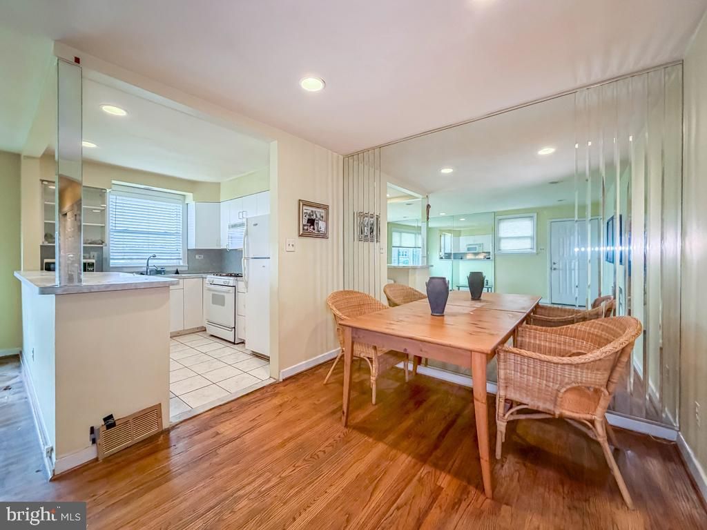 2130 AFTON ST, PHILADELPHIA, PA 19152 — photo 3