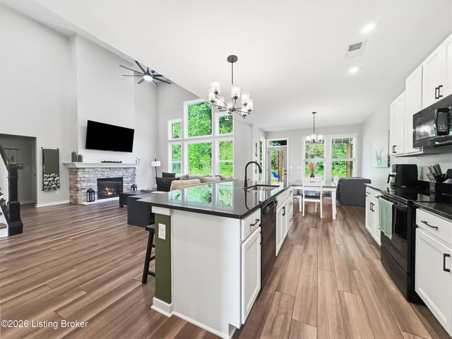 214 Stargaze Dr, Shepherdsville, KY 40165