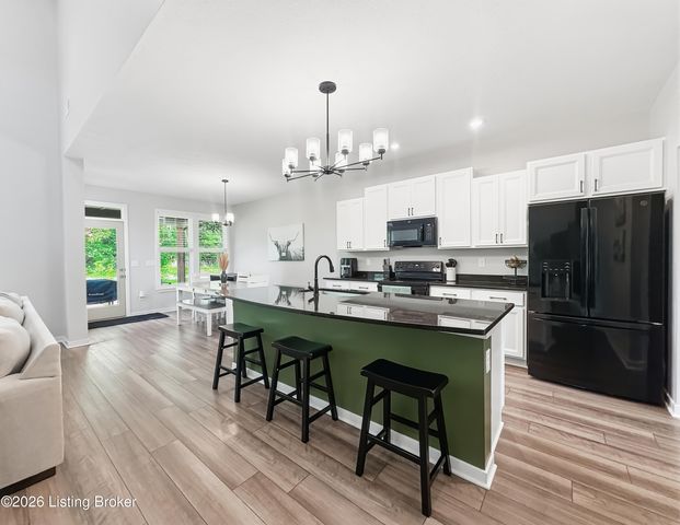 214 Stargaze Dr, Shepherdsville, KY 40165
