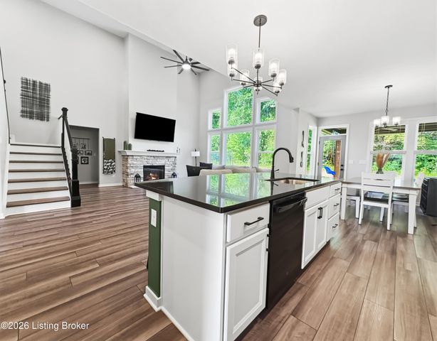 214 Stargaze Dr, Shepherdsville, KY 40165