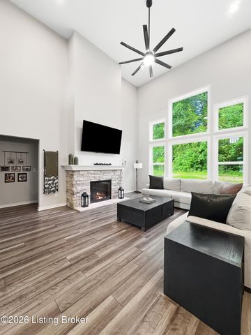 214 Stargaze Dr, Shepherdsville, KY 40165