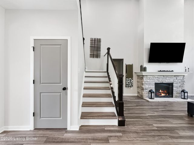 214 Stargaze Dr, Shepherdsville, KY 40165